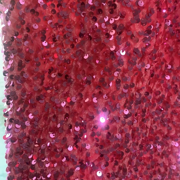 Pink sequined dress - Picture 5 of 6